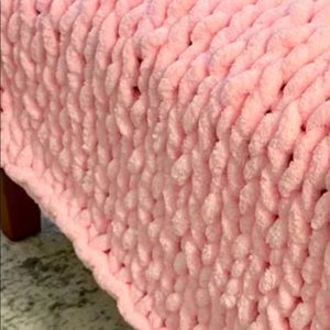 PINK- Handmade chunky cozy warm blanket throw